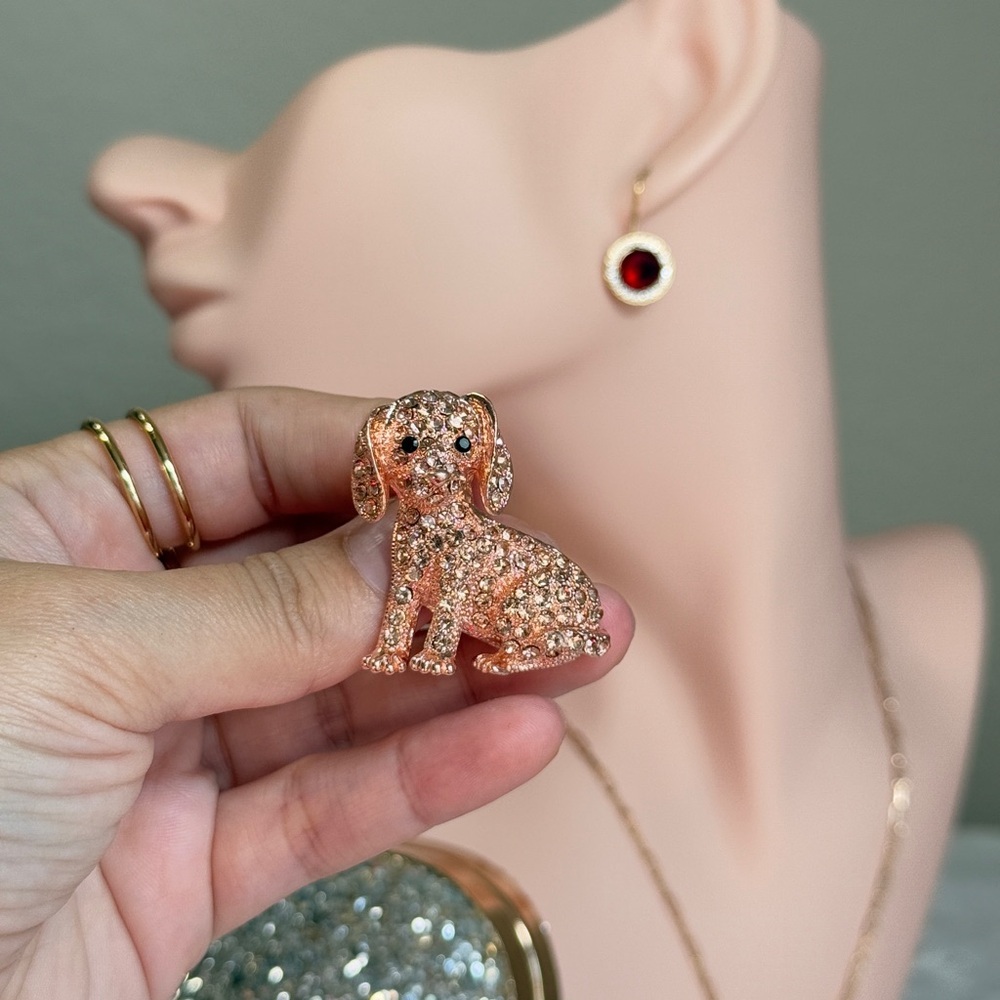 ⚜️ Sparkling Rose Gold Dog Brooch with Crystals 💎❤️‍🔥 - Picture 7 of 7